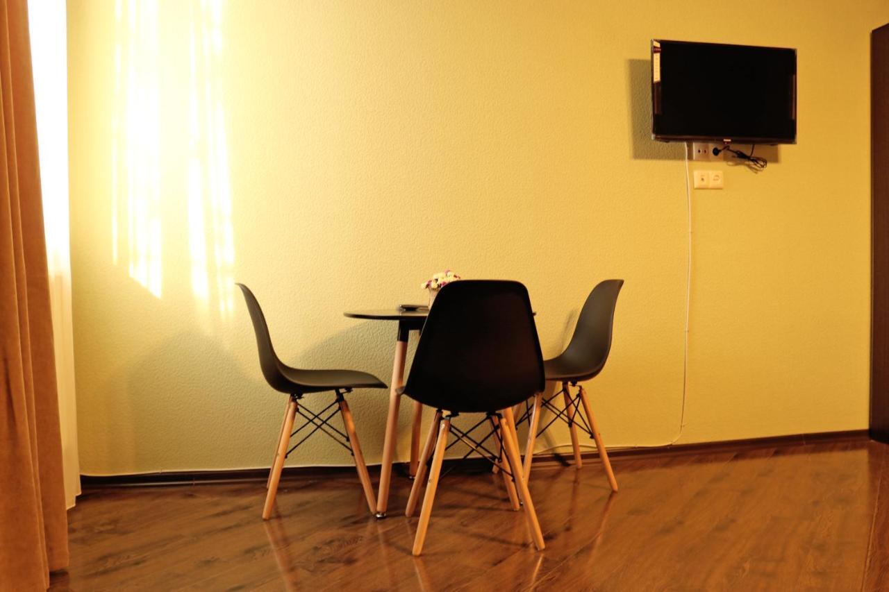 Sisno Hotel Tbilisi Buitenkant foto